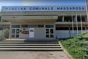 Piscina "Giovanni Frati" a Massarosa: “Lo stato dei lavori non è compatibile con la riapertura annunciata” secondo la minoranza che ha effettuato un sopralluogo