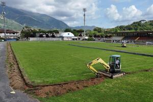 Partiti i lavori per il nuovo manto erboso allo stadio comunale di Camaiore