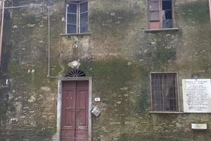 Vezzoni: Cimitero di Mulina/Canonica di San Rocco/Palizzata lungo il sentiero medaglie d'oro
