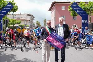 Forte dei Marmi conquista il "4 Bike Smile alto": il quinto sorriso è dietro la curva