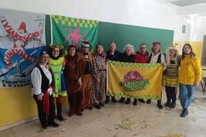 Viareggio, dopo cinque giorni di festa il Carnevaldarsena incontra la scuola materna