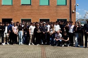 Gli studenti del nautico in visita alla Capitaneria di Porto di La Spezia