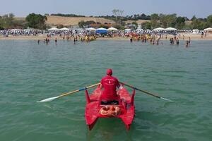 Sicurezza sulle spiagge e servizio di salvataggio al centro dell&#039;incontro tra la comandante del porto di Viareggio Brini e il leghista Baldini