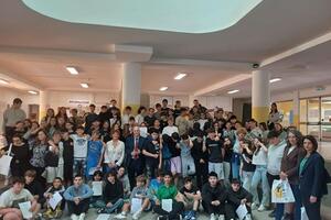 Il Premio Letterario Camaiore in visita alle scuole del territorio