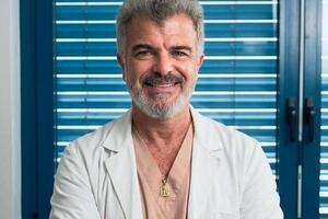 Nomine, Alessandro Isola nuovo responsabile della sezione di Ortopedia e Traumatologia d'urgenza e Pronto soccorso ortopedico del Versilia