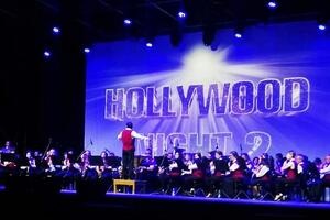 A Forte dei Marmi arriva "Hollywood Night 4": orchestra di 70 elementi e grandi colonne sonore al Palazzetto dello Sport