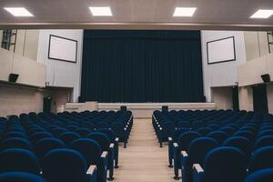 Al via la campagna abbonamenti per la stagione di prosa del Teatro Comunale di Pietrasanta