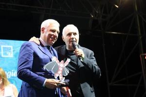 Il Premio Città di Viareggio 2025 va all&#039;artista e comico Giorgio Panariello