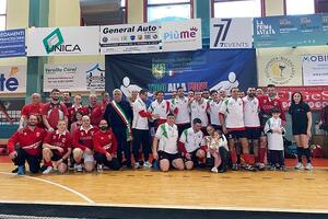 Tiro alla fune: a Camaiore i Cobra di Fermo si laureano campioni italiani nella 680 kili