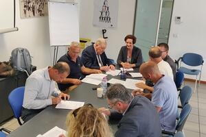 Rinnovato dopo 13 anni l&#039;accordo integrativo per i lavoratori degli stabilimenti balneari della Versilia