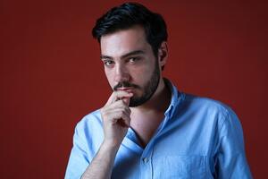 "In...canto di Partenope", concerto del tenore Vincenzo Costanzo a Villa Bertelli, sabato 7 febbraio ore 21