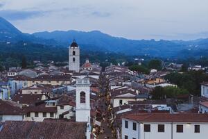 Camaiore: emessa ordinanza per tutelare la quiete pubblica, la sicurezza e il decoro nel centro storico