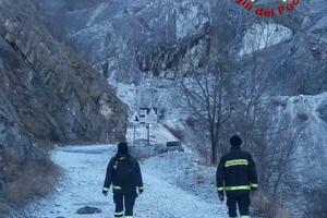 Seravezza, malore per una ragazza sul Monte Altissimo: soccorsa dal Pegaso