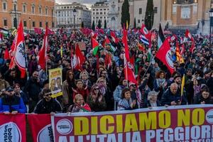 Potere al Popolo sulla vittoria referendaria: "Abbiamo vinto! Alcune riflessioni a caldo..."