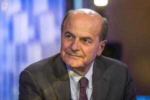 Marina di Pietrasanta, al Caffè della Versiliana Pierluigi  Bersani, Alessandro Sallusti e Alfonso Signorini