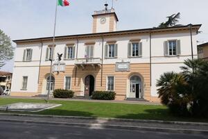"Più tasse, meno servizi: dietro i numeri del bilancio la realtà di una Massarosa ferma e senza visione, secondo i consiglieri dell'opposizione di Massarosa