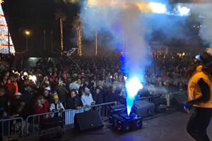 “San Silvestro vista Mare”, che festa: oltre 7 mila persone a Viareggio per salutare il nuovo anno