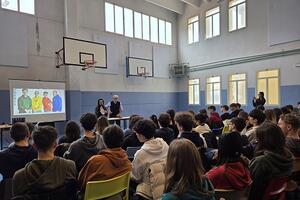 Il Risorgimento "svelato": il professor Banti incanta centinaia di studenti al liceo Barsanti e Matteucci.