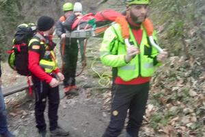 Escursionista cade in montagna nell’area di Stazzema, interviene il Soccorso Alpino di Querceta