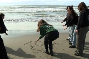 Cento giorni alla maturità, il 10 marzo torna il grande happening degli studenti toscani sulla spiaggia di Viareggio