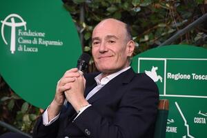 Verso l&#039;immortalità: le cellule staminali: se ne parla al Caffè della Versiliana con il professor  Fernando Colao.