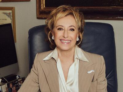 Letizia Moratti presenta il suo libro a Parliamone in Villa a Villa Bertelli, giovedì 16 luglio