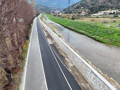 Camaiore: Via Provinciale, terminato il lotto di lavori per la realizzazione del nuovo muro sull’argine del fiume Camaiore