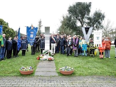 Forte dei Marmi e Seravezza ricordano i comandanti del canadair precipitato il 18 marzo del 2005