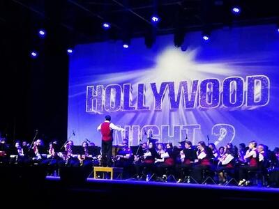 A Forte dei Marmi arriva "Hollywood Night 4": orchestra di 70 elementi e grandi colonne sonore al Palazzetto dello Sport