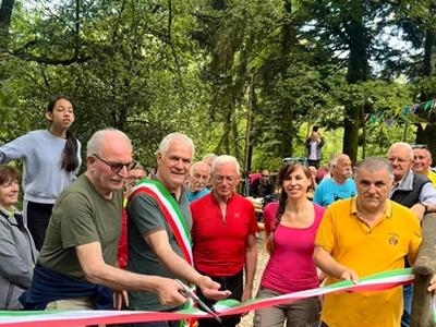 Camaiore, festa a Campo all’Orzo: taglio del nastro per Baita Verde dopo i lavori di ristrutturazione