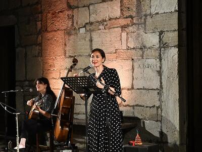 8 Marzo, Forte dei Marmi celebra la Giornata Internazionale della Donna: iniziative culturali e di prevenzione e palazzo comunale e fontane di Piazza Navari illuminati di giallo