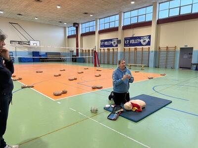 Corsi di primo Soccorso Sanitario: gli studenti della Pea a lezione di dae