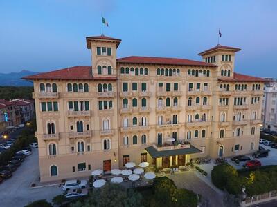 Il Grand Hotel Royal di Viareggio riapre venerdì 13 marzo
