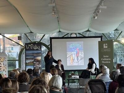 Un abbraccio collettivo per "Ritrovarsi tra le stelle" Un evento che resterà nel cuore del Forte