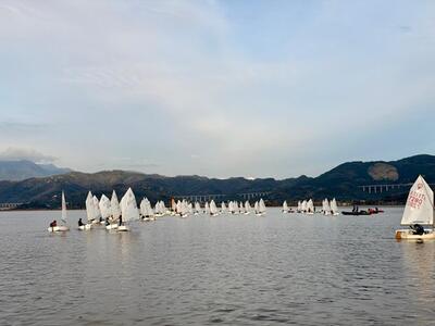Trofeo Faccenda: il lago di Torre del lago dipinto di vele e giovani promesse