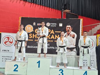La Junkan Dojo di Viareggio brilla alla Coppa Shotokan