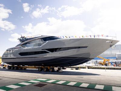 Ab Yachts, il primo varo a Viareggio e tante novità dal cantiere