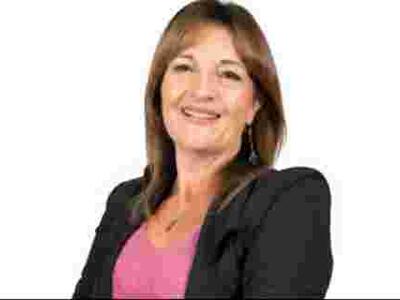 Marzia Lucchesi, consigliera d'opposizione di Massarosa replica al vicesindaco Del Soldato e a tutto il PD