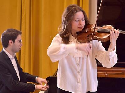 Ultimo concerto a Villa Bertelli per i 20 anni dell'associazione musicale Clara Wieck Schumann, domenica 22 marzo