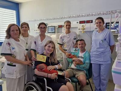 “Un benvenuto da parte dei Nonni”: al via una nuova iniziativa al punto nascita dell’ospedale Versilia