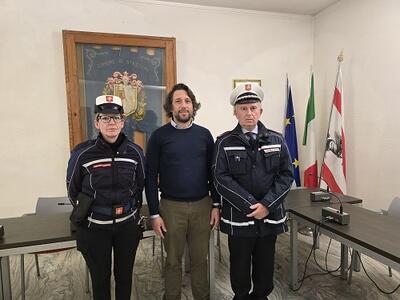 A Stazzema è entrato in funzione il nuovo comandante della Polizia Municipale. È il commissario capo Enzo Faraboschi già in servizio a Forte dei Marmi