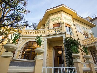 Quando il disegno racconta la città: a Villa Argentina le “Architetture disegnate” degli studenti viareggini