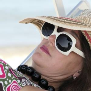 Laura Fiaschi durante le riprese del videoclip Estate all'Italiana